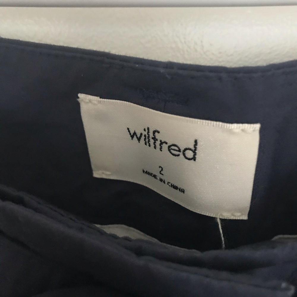 Aritzia tie front pants - size 2 - Picture 4 of 4